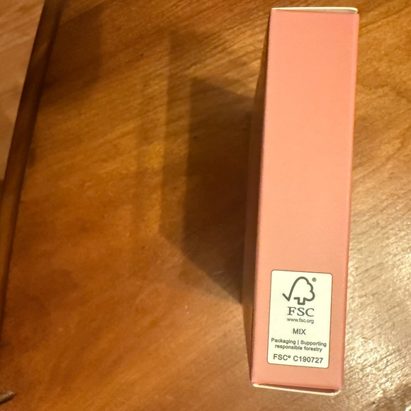 ❤️ 3/$25 ATHR Beauty ROSE QUARTZ CRYSTAL EYESHADOW QUAD - Picture 9 of 10